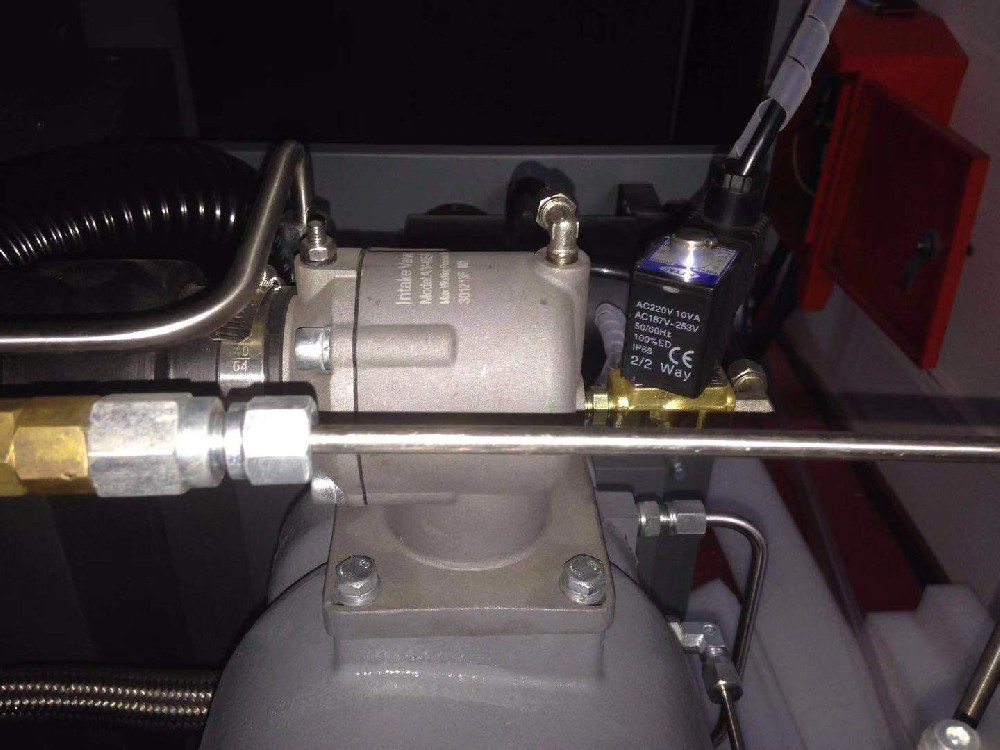 凌格风空压机进气阀如何维修？
